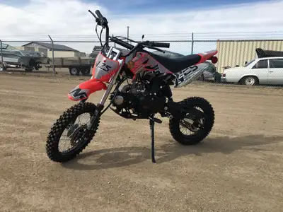 JUST IN TIME FOR SPRING BRAND NEW 125cc LIFAN DIRT BIKE!!! ZERO DOWN FINANCING AVAILABLE!!! PLEASE C...
