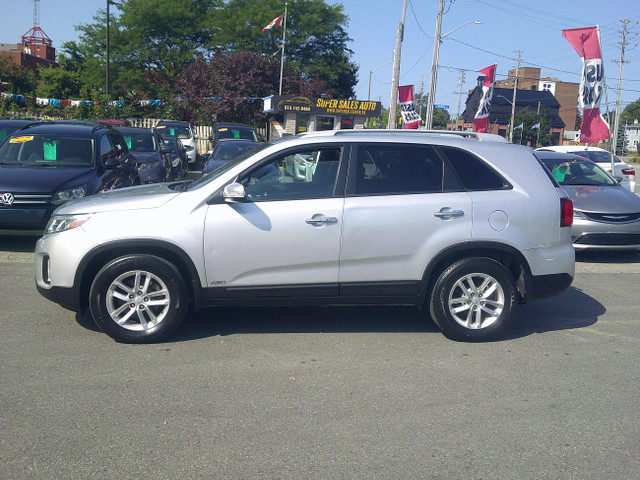 2015 Kia Sorento LX ***ON or QC Safety Included*** in Cars & Trucks in Ottawa - Image 4