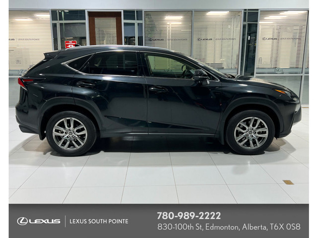  2021 Lexus NX 300 PREMIUM dans Autos et camions  à Ville d’Edmonton - Image 3