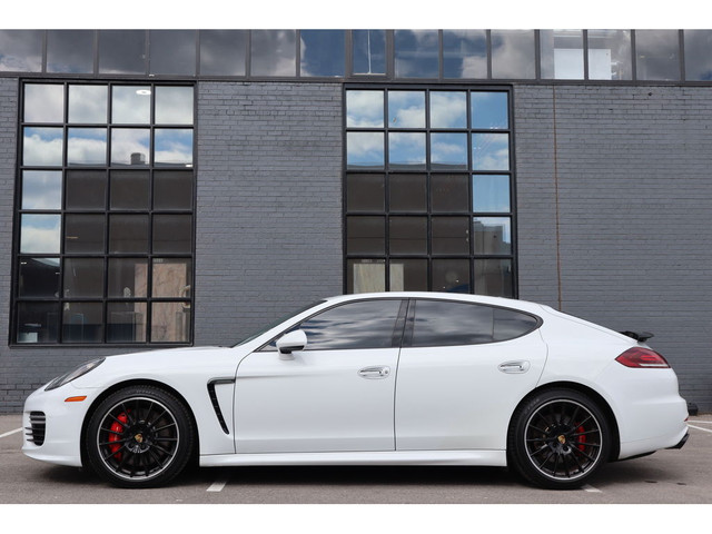  2016 Porsche Panamera CARBON PACK in Cars & Trucks in City of Toronto - Image 2