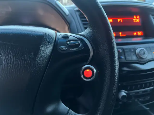 2016 Nissan Pathfinder 4WD S in Cars & Trucks in City of Toronto - Image 18