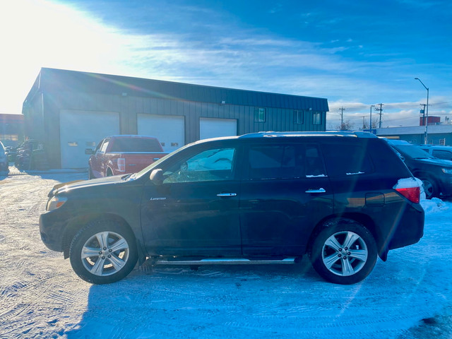 2009 Toyota Highlander in Cars & Trucks in Edmonton - Image 4