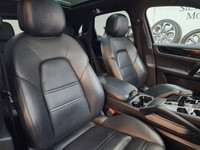 **Head Up Display, Power Sunshade, 4Zone Climate Control, Porsche Crest Head Rest, Bose Sound System... (image 7)