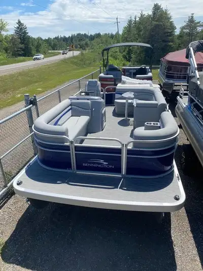 2024 Bennington SV20 L-Bench / 20 SVL Finished in Monaco Blue Dealer added features include: Stryker...