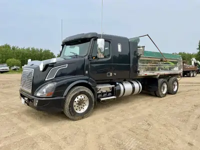 NEW Alberta CVIP Volvo D16 diesel engine, 16.1L, 600 HP, emission altered, Volvo auto transmission,...