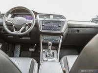 * Real Time AWD with Intelligent Control System * HomeLink remote system * Honda LaneWatch blind spo... (image 8)