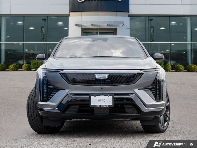 2025 Cadillac OPTIQ Sport in Cars & Trucks in London - Image 2
