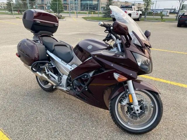 2007 YAMAHA FJR TOURING 1300 (FINANCING AVAILABLE) in Street, Cruisers & Choppers in Kelowna - Image 3