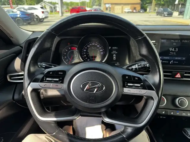 Hyundai Elantra Preferred Sièges & Volant Chauffant Carplay Mags in Cars & Trucks in Trois-Rivières - Image 17
