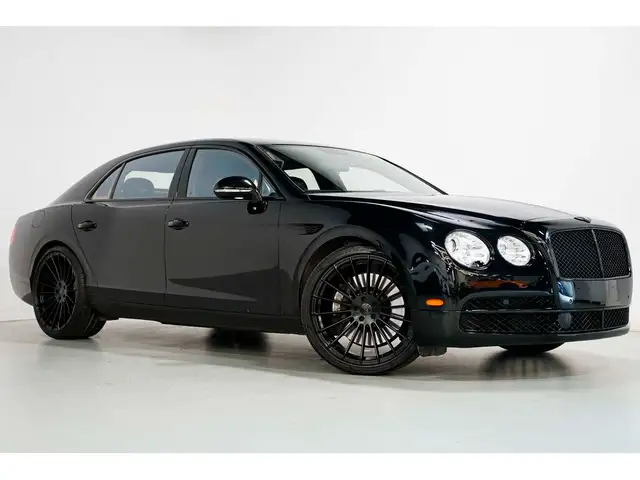 2014 Bentley Flying Spur W12 | REAR ENTERTAINMENT | 22 IN WHEELS in Cars & Trucks in Mississauga / Peel Region - Image 3
