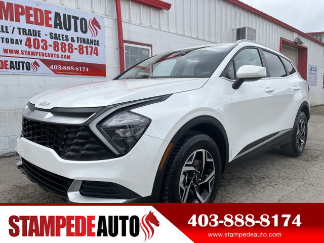 2023 Kia Sportage LX | AWD | FUEL EFFICIENT | SUV in Cars & Trucks in Calgary
