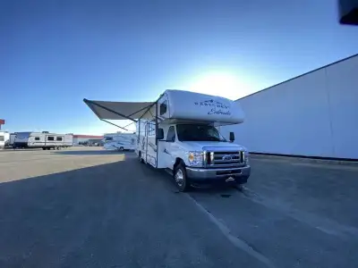 EAST TO WEST Entrada Class C gas motorhome 3100FB highlights: Full-Wall Slide Master Suite Bunk Beds...