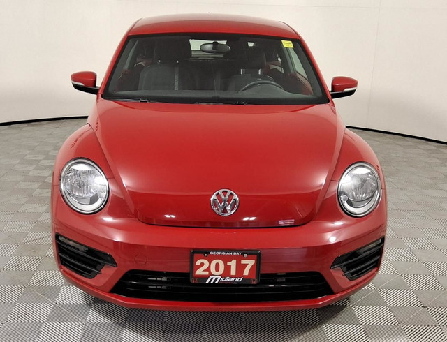 2017 Volkswagen The Beetle Dune Coupe 1.8T 6sp at w/ Tip in Cars & Trucks in Barrie - Image 4