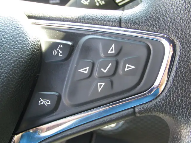 2019 Chevrolet Cruze LT HB RS PKG 1.4L TURBO B.S.A/CAM/H.SEATS/C in Cars & Trucks in Calgary - Image 23
