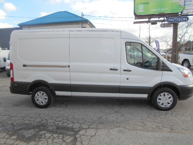 2018 Ford Transit Van T-250 MID ROOF in Cars & Trucks in Mississauga / Peel Region - Image 4