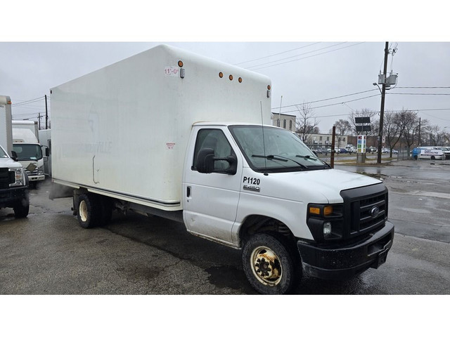 2017 Ford E-450 E-450 - 16Ft Box - Ramp - Gasoline - Tow Package in Cars & Trucks in City of Toronto - Image 2