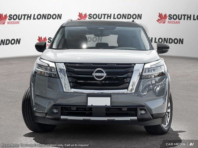 2025 Nissan Pathfinder Platinum in Cars & Trucks in London - Image 2