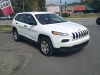 2015 Jeep Cherokee 4x4 ! Price $9999 179000 KM ON or QC Safety Included Warranty Included Carfax Inc... (image 1)