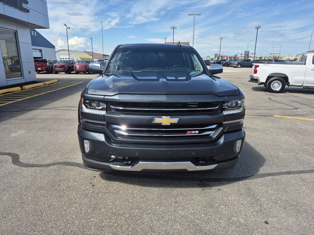 2018 Chevrolet SILVERADO Z71 1500 4WD LT in Cars & Trucks in Red Deer - Image 4