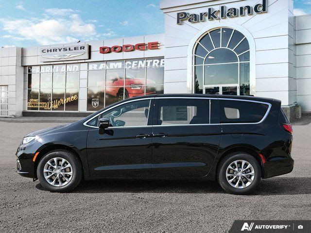 2026 Chrysler Pacifica SELECT AWD in Cars & Trucks in St. Albert - Image 3