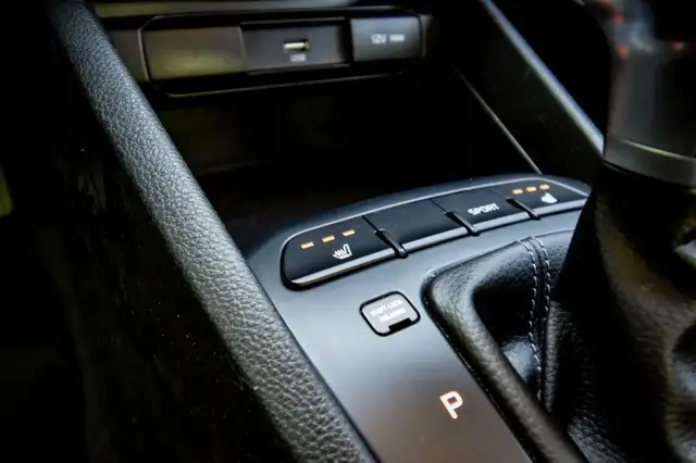 2023 Kia Rio 5-door LX+ IVT - Heated Seats - Apple CarPlay in Cars & Trucks in Kingston - Image 25