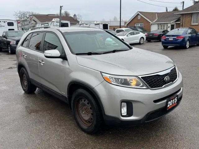 2015 Kia Sorento LX, AWD, V6, 2 SETS OF WHEELS, CERTIFIED in Cars & Trucks in London - Image 8