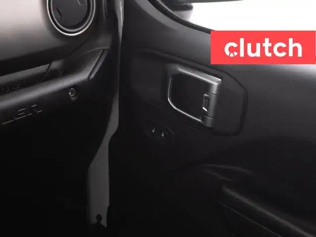 2019 Jeep Wrangler Unlimited Sport S 4x4 w/ Apple CarPlay & Andr in Cars & Trucks in Ottawa - Image 41