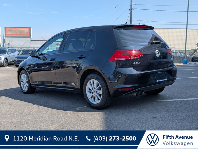 2016 Volkswagen Golf 1.8 TSI Trendline in Cars & Trucks in Calgary - Image 4