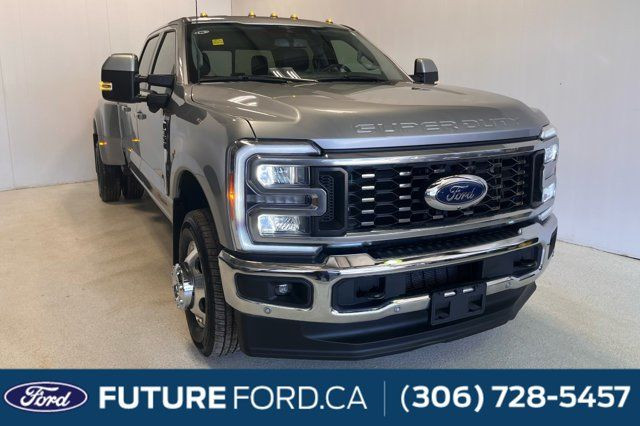 2023 Ford Super Duty F-350 DRW LARIAT | REMOTE VEHICLE START in Cars & Trucks in Regina