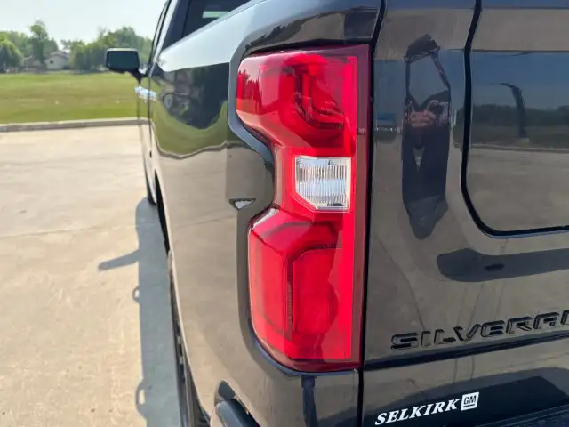 2022 Chevrolet Silverado 1500 in Cars & Trucks in Winnipeg - Image 11