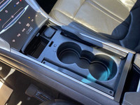 **WE WILL BEAT ANY DEALER IN THE CITY** White Platinum Metallic Tri-Coat 2013 Lincoln MKZ AWD 6-Spee... (image 9)