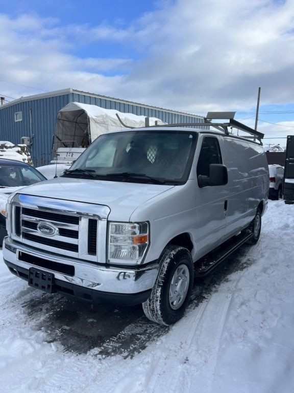 2013 Ford Fourgon Econoline in Cars & Trucks in Québec City - Image 2