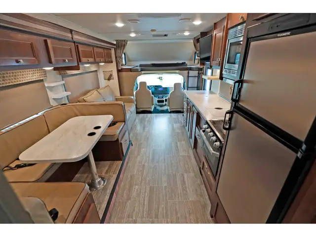 2020 Forest River Sunseeker 3010 2 extensions 2020 Classe C 31 p in RVs & Motorhomes in Laval / North Shore - Image 20
