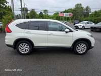 AUCUN DOSSIER DE DOMMAGE Ce CR-V est équipé de : Bluetooth, Cruise, PRISE USB, sièges chauffants, en... (image 6)