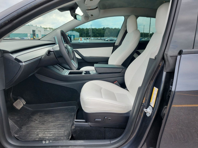 2021 Tesla Model Y Long Range AWD *AUTOPILOT/NAVI/BACKUP CAM/LEA in Cars & Trucks in City of Toronto - Image 3