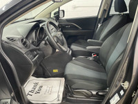 Looking for a versatile and reliable vehicle that's perfect for the family? Look no further than thi... (image 7)
