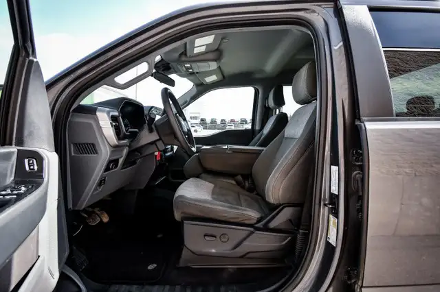 2023 Ford F-150 XLT • NAV • PARK ASSIST • POWER SEAT • BEDLINER in Cars & Trucks in Ottawa - Image 24