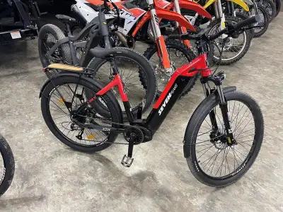 SALE ON NOW!! WAS $3890 - NOW ONLY $2949! 1 LEFT! Color BLACK/RED Size 17", 19" Motor 350W Gender UN...