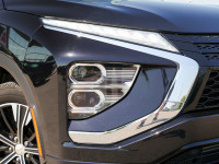 Heated Steering Wheel, Blind Spot Detection, Heated Seats, Apple CarPlay, Android Auto! Compare at $... (image 5)
