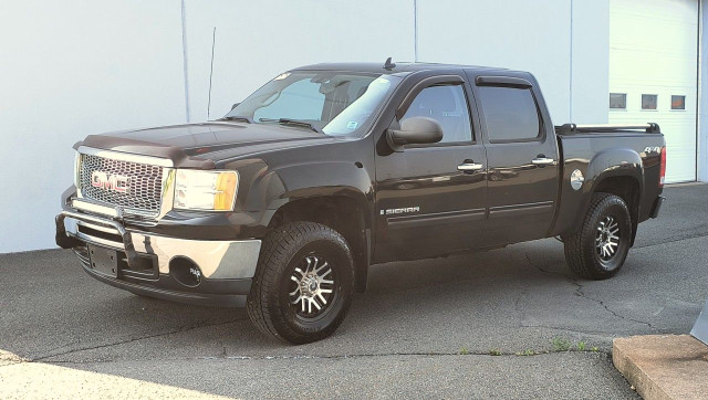 2009 GMC Sierra 1500 in Cars & Trucks in New Glasgow