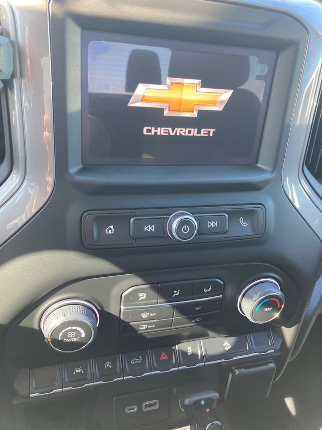 2022 Chevrolet Silverado 1500 Custom Trail Boss in Cars & Trucks in Swift Current - Image 2