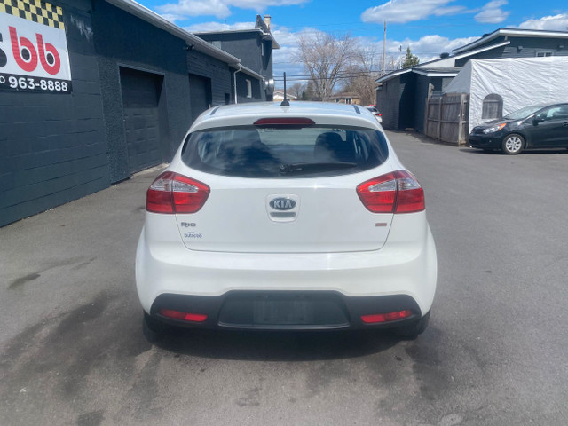 2013 Kia Rio Hatchback ( MANUELLE - MÉCANIQUE NEUVE ) in Cars & Trucks in Laval / North Shore - Image 4