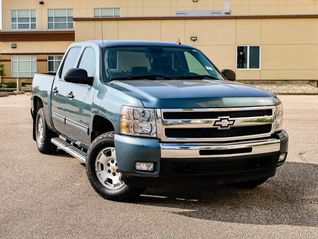 2010 Chevrolet Silverado 1500 LT 5.3L in Cars & Trucks in Strathcona County - Image 2