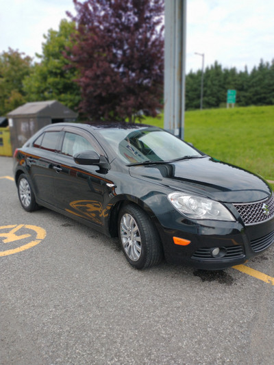 4X4 Impeccable Suzuki Kizashi S 2012 - 127 000 km seulement!!!