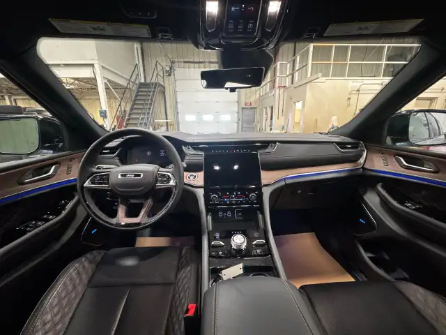 2024 Jeep Grand Cherokee L in Cars & Trucks in Strathcona County - Image 20