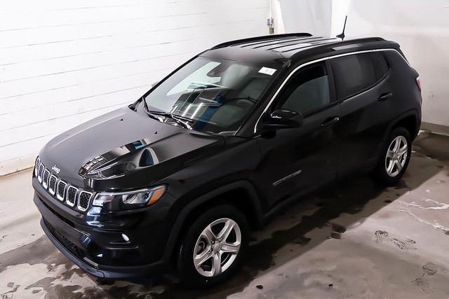 2023 Jeep Compass NORTH + 4X4 + ENSEMBLE COMMODITES + CARPLAY GP in Cars & Trucks in Laval / North Shore - Image 3
