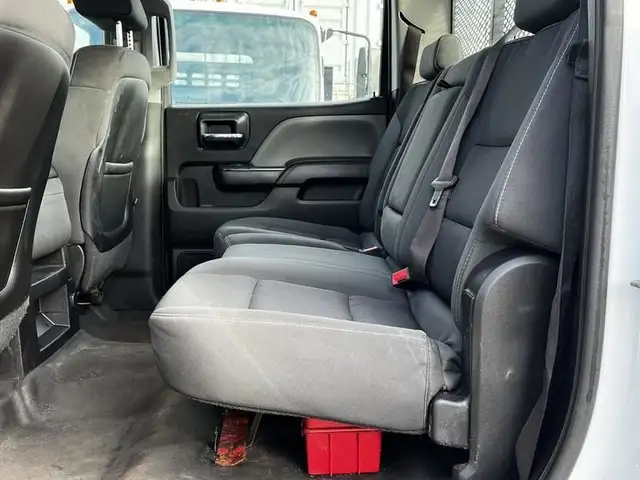 2017 gmc Sierra 3500HD 9 Foot Flat Deck 4WD in Heavy Trucks in Richmond - Image 30