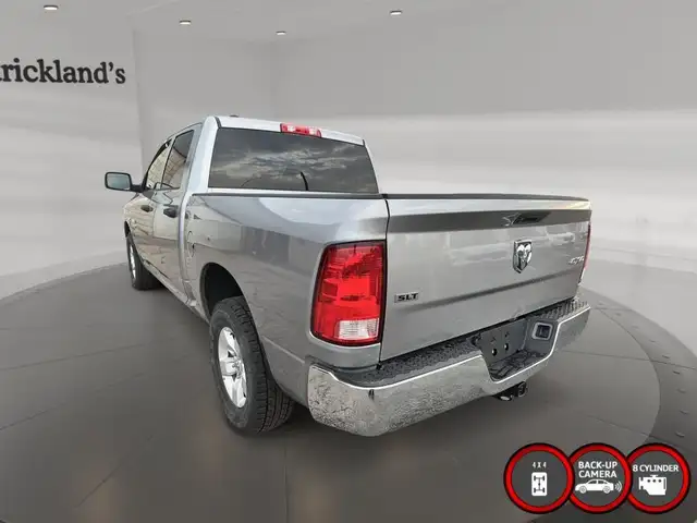 2023 RAM RAM 1500 CLASSIC CREW CAB 4X4 (DS) SLT CLASSIC CREW dans Autos et camions dans Stratford - Image 6