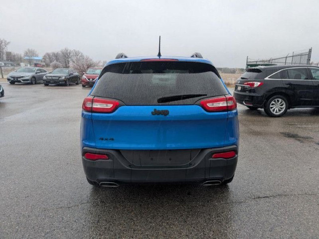 2018 Jeep Cherokee | LOW LOW MILEAGE | ACCIDENT FREE | in Cars & Trucks in London - Image 4