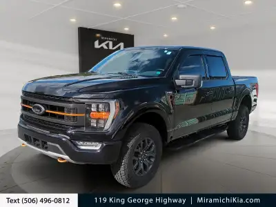 F-150 Tremor 4X4 Crew Cab with Pano Sunroof & Premium Sound System!This 2022 Ford F-150 Tremor is a...